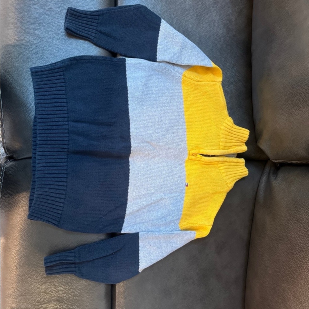 Tommy Hilfiger boy’s sweater